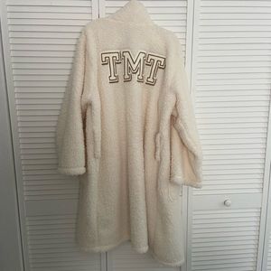 TMT THE MORNING TOAST white/creme fluffy robe